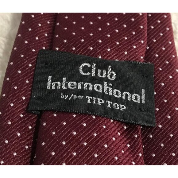 Club International Burgundy Polka Dot Tie 100% Polyester Classic Mens Necktie - Picture 3 of 4